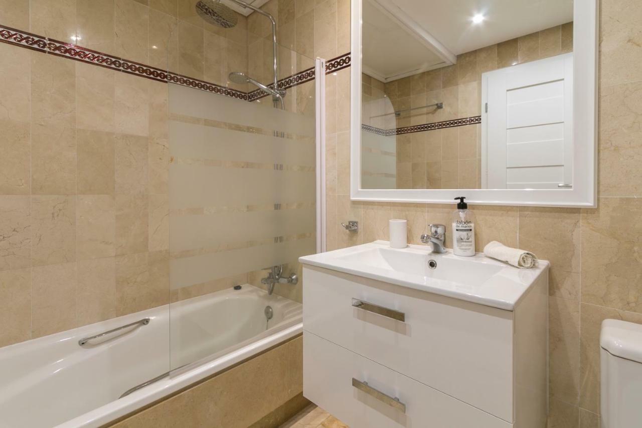 Costa Del Sol Beach Apartment Εστεπόνα Εξωτερικό φωτογραφία