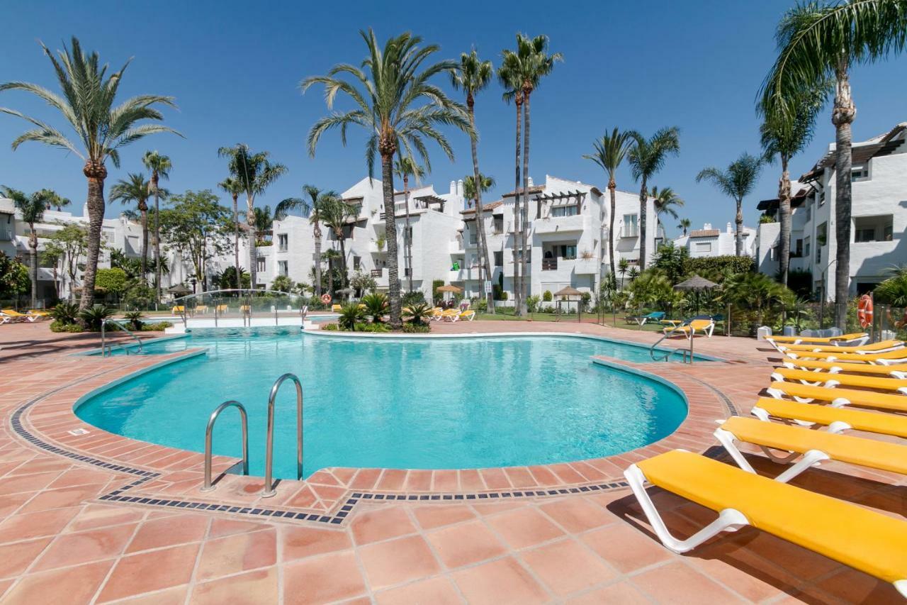 Costa Del Sol Beach Apartment Εστεπόνα Εξωτερικό φωτογραφία